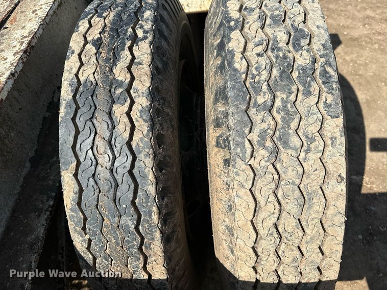 image for item KV9579 1970 Transport Trailers, Inc. GTY 50 FS  equipment trailer