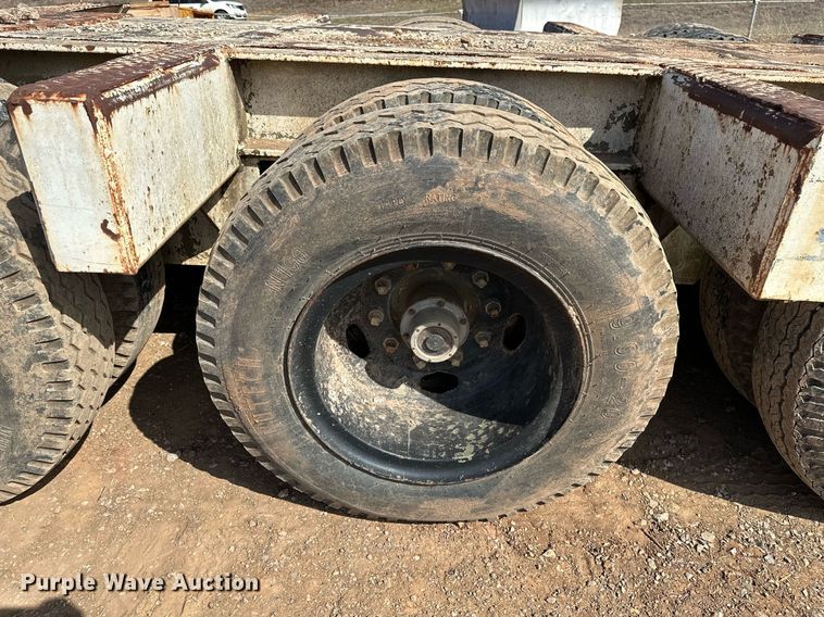 image for item KV9579 1970 Transport Trailers, Inc. GTY 50 FS  equipment trailer