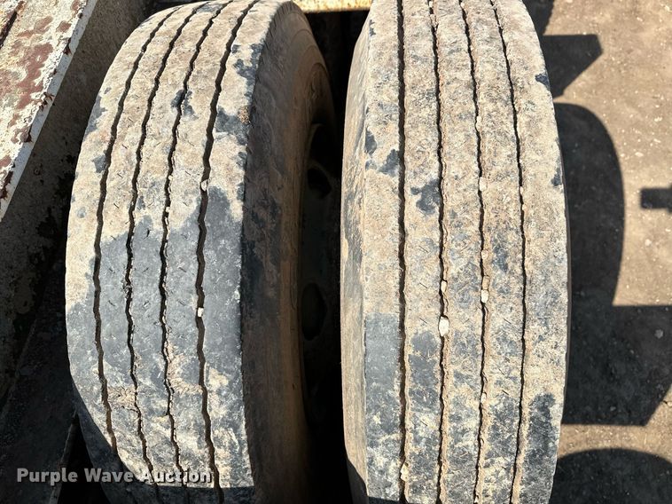 image for item KV9579 1970 Transport Trailers, Inc. GTY 50 FS  equipment trailer