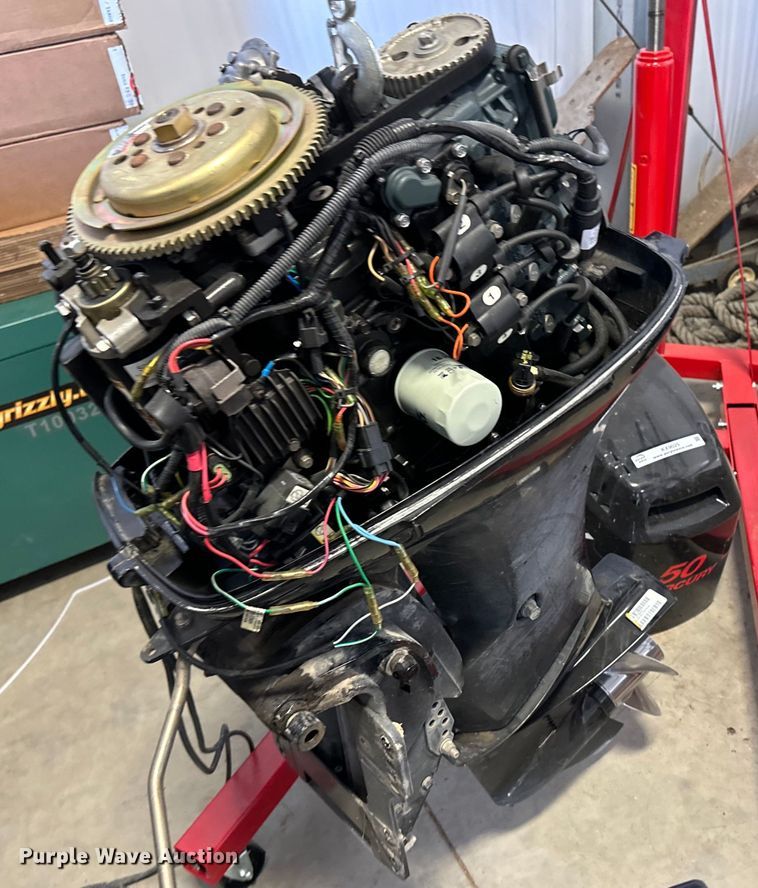 Mercury boat engine in Dodge City, KS Item KX9025 sold Purple Wave