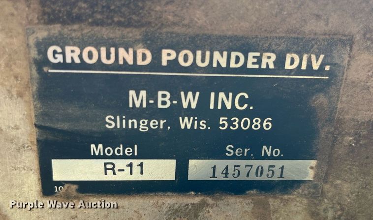 image for item LA9927 M-B-W R-11  plate compactor