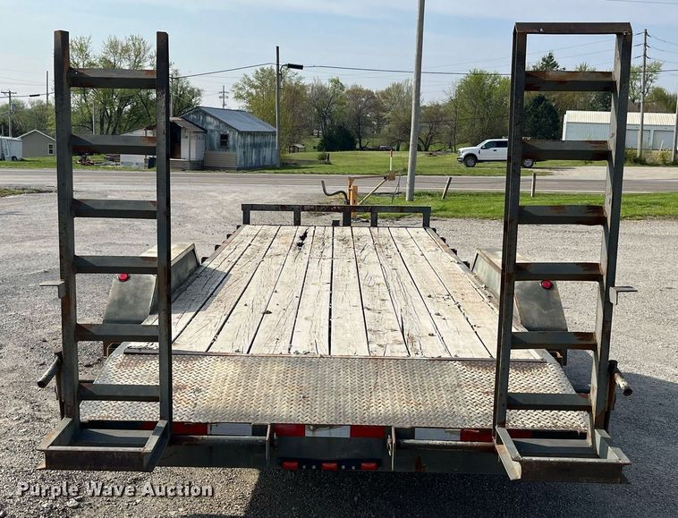 image for item LA9928 2006 R&W  equipment trailer