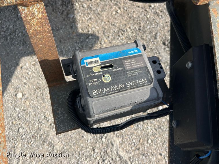 image for item LA9928 2006 R&W  equipment trailer