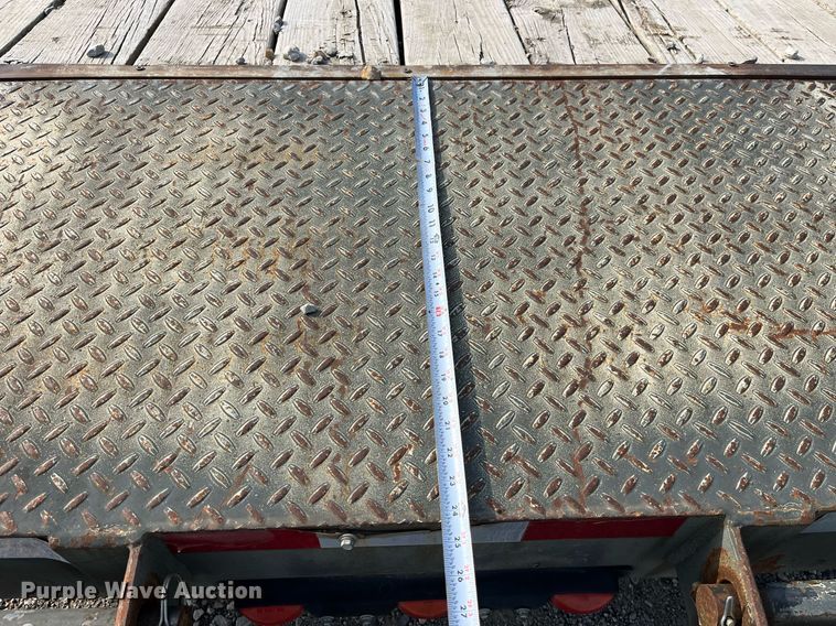 image for item LA9928 2006 R&W  equipment trailer