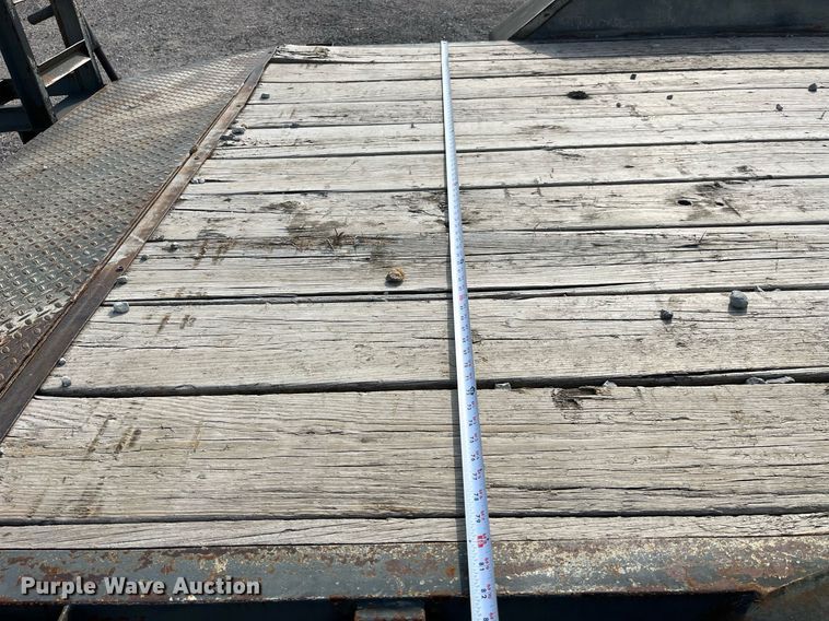 image for item LA9928 2006 R&W  equipment trailer