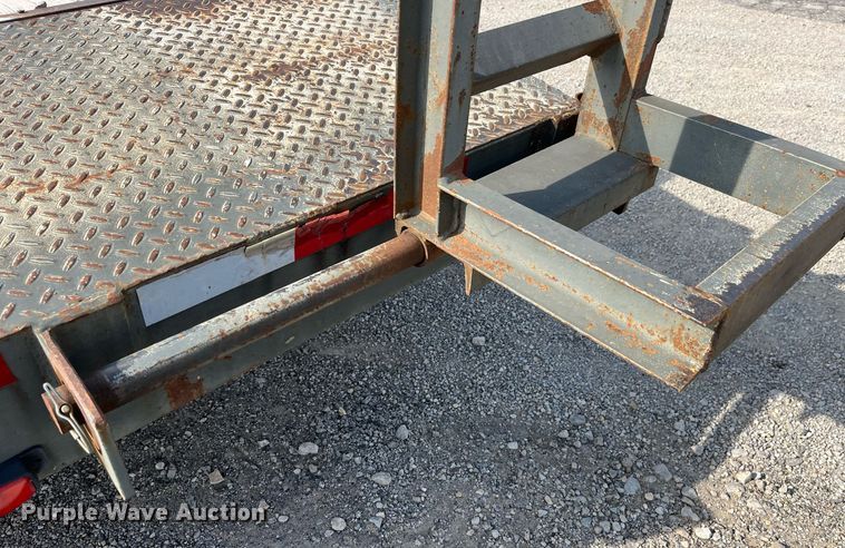 image for item LA9928 2006 R&W  equipment trailer