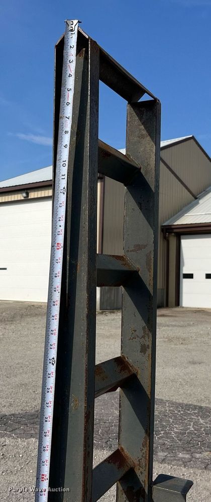 image for item LA9928 2006 R&W  equipment trailer