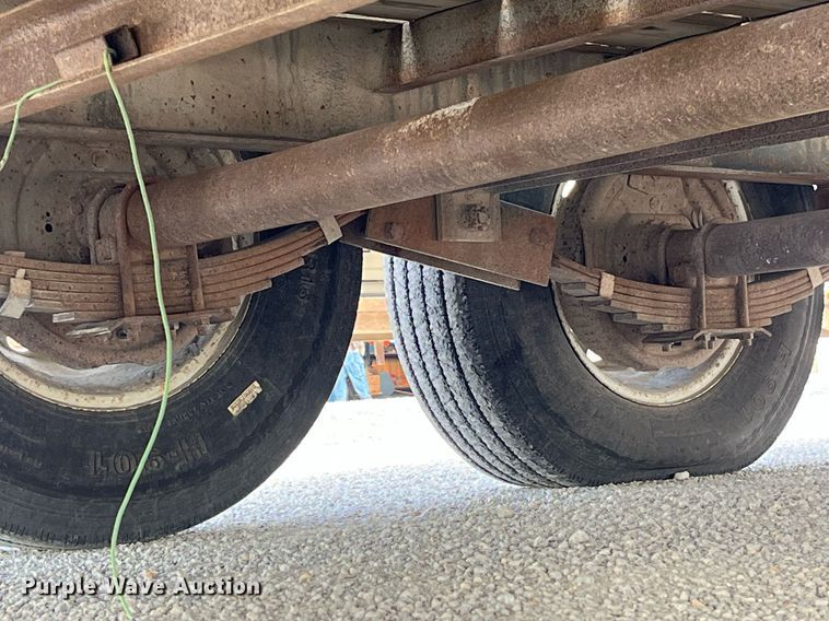 image for item LA9928 2006 R&W  equipment trailer