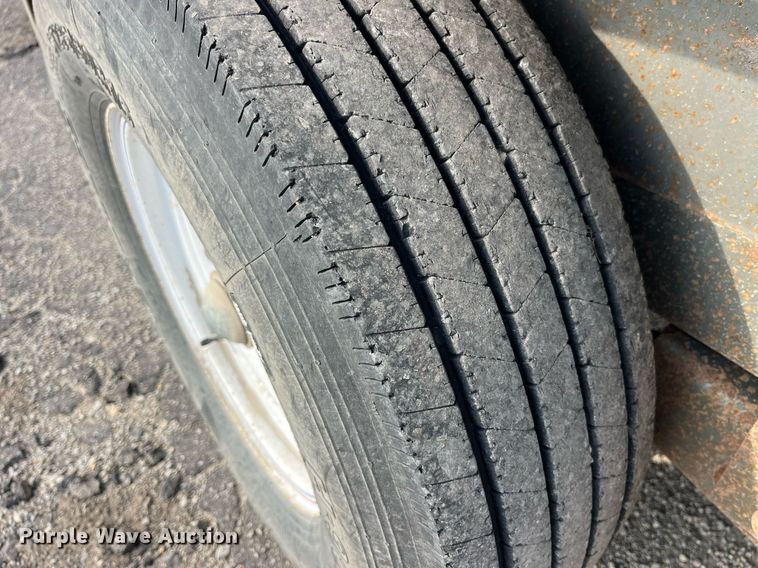 image for item LA9928 2006 R&W  equipment trailer