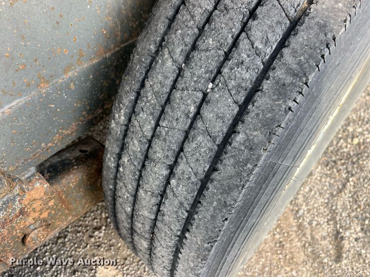 image for item LA9928 2006 R&W  equipment trailer