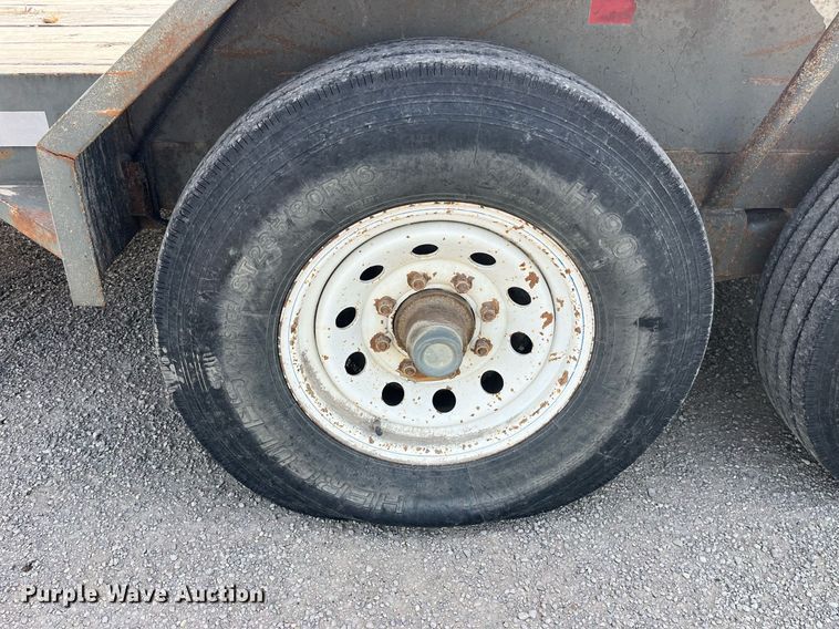 image for item LA9928 2006 R&W  equipment trailer