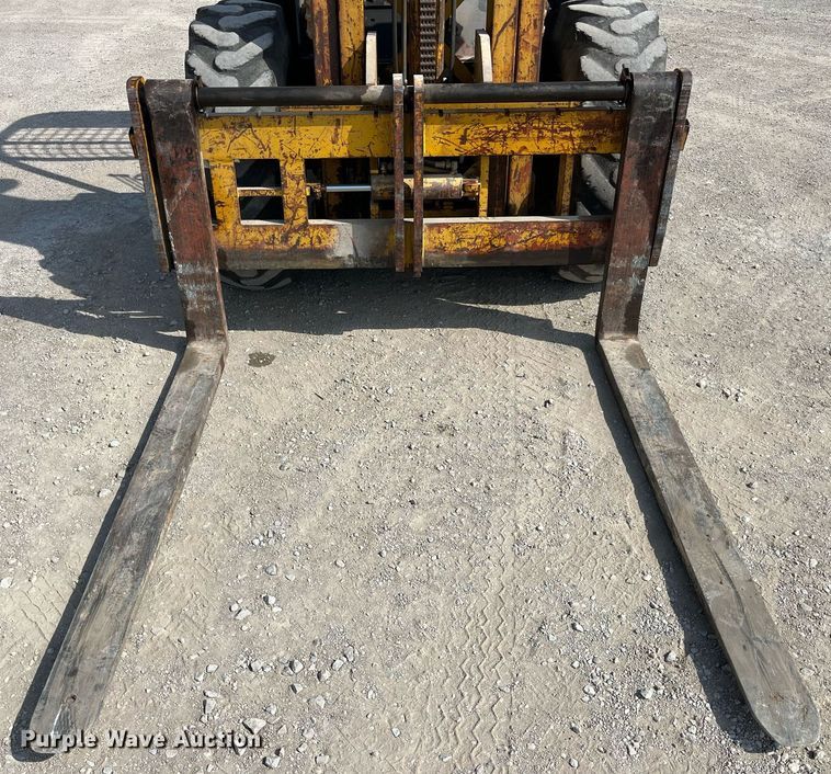 image for item LA9931 Champ CB80  forklift