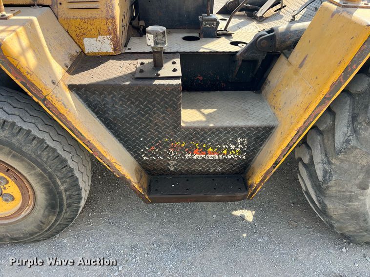 image for item LA9931 Champ CB80  forklift