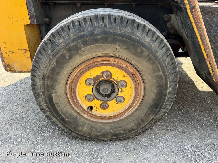 image for item LA9931 Champ CB80  forklift