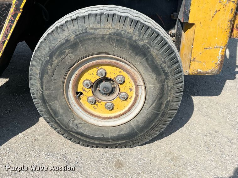 image for item LA9931 Champ CB80  forklift