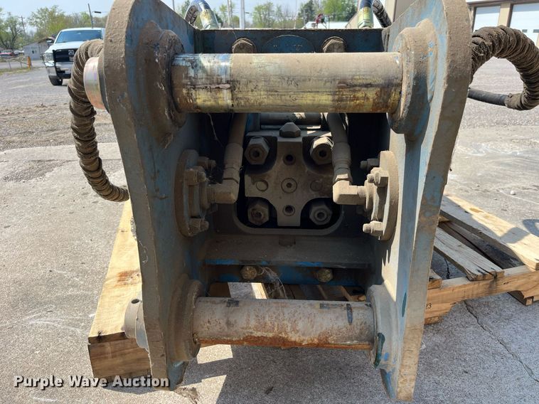 image for item LA9932 Okada TOP 100A  breaker