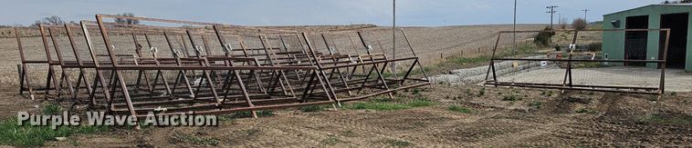 image for item LE9317 (13) litter fence sections