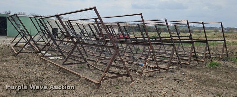 image for item LE9317 (13) litter fence sections