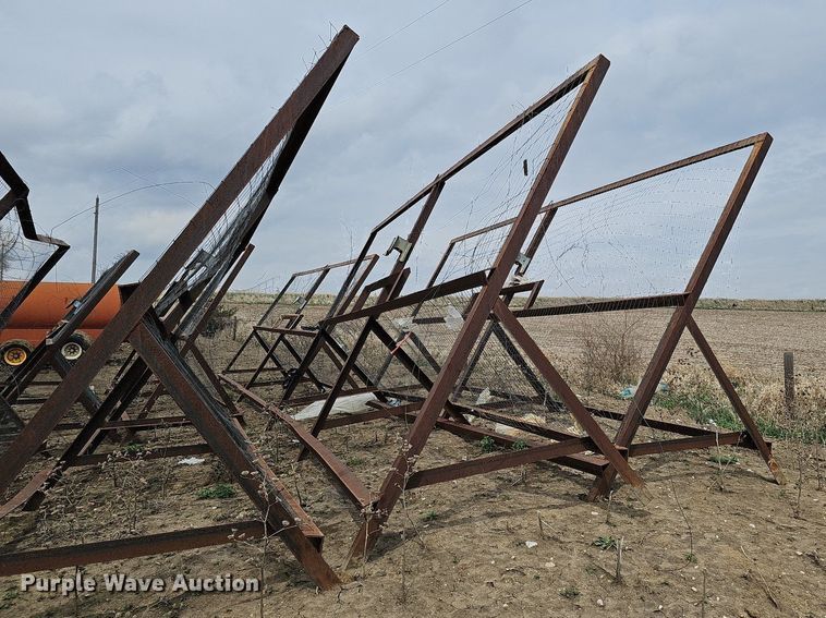 image for item LE9317 (13) litter fence sections