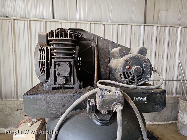 image for item LE9320 Schrader Bridgeport NAC 82-4256-VAT  air compressor