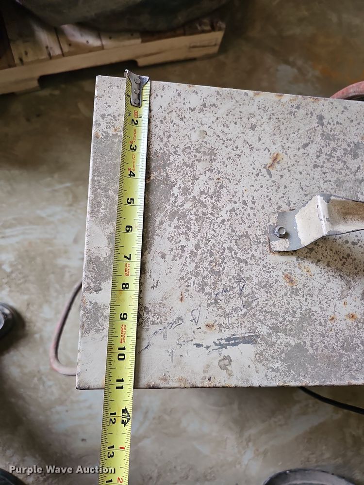 image for item LE9323 L.B. White  propane heater