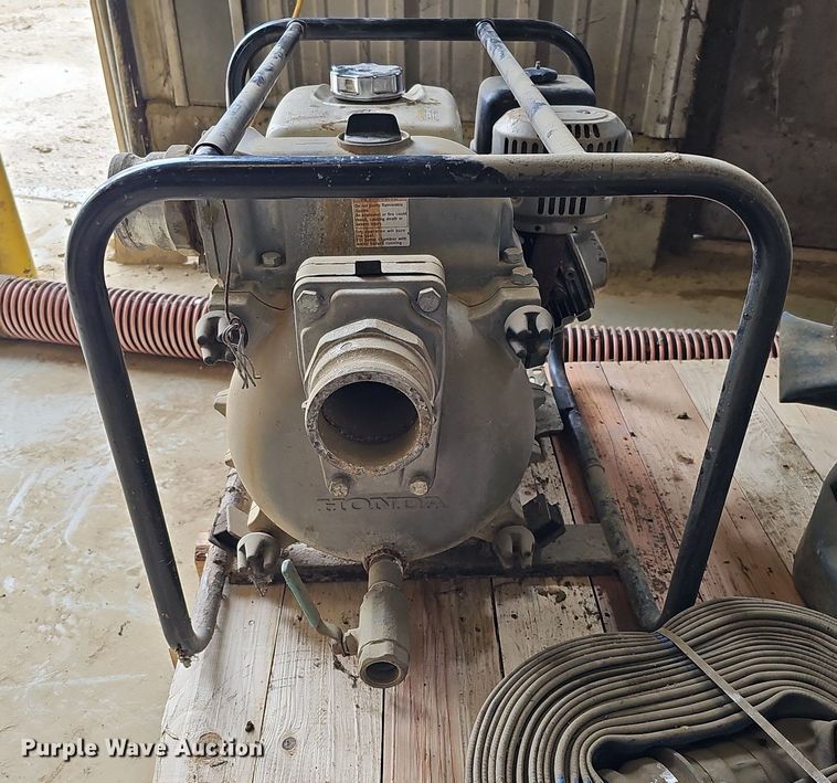 image for item LE9324 Honda WT30X  trash pump