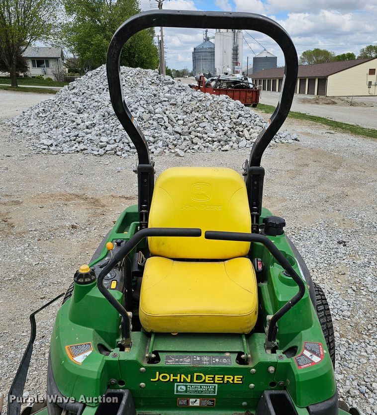 image for item LE9395 John Deere Z830A  ZTR lawn mower