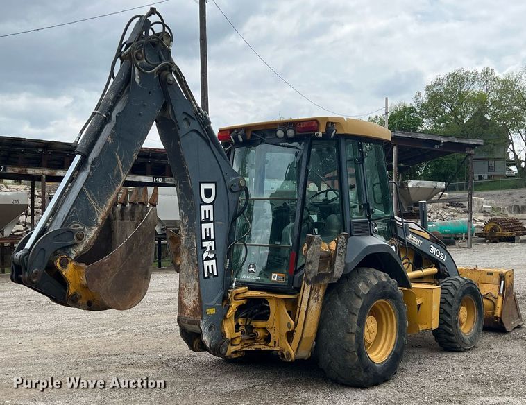 image for item LG9031 2008 John Deere 310SJ  backhoe