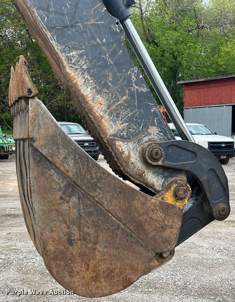 image for item LG9031 2008 John Deere 310SJ  backhoe