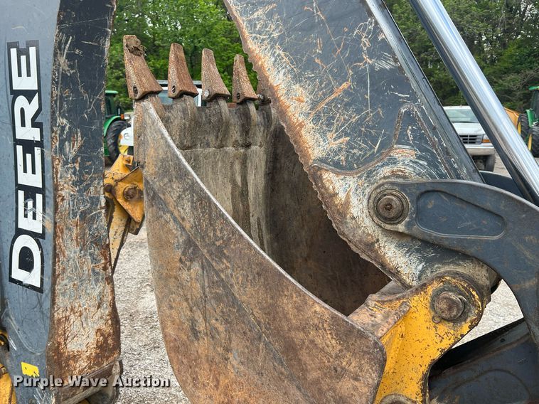 image for item LG9031 2008 John Deere 310SJ  backhoe