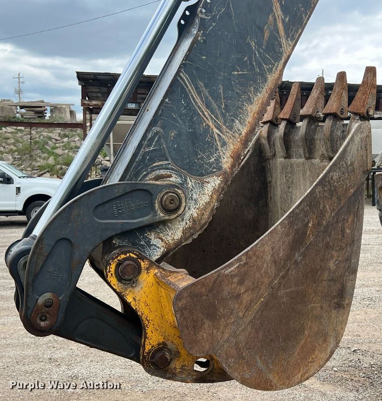 image for item LG9031 2008 John Deere 310SJ  backhoe