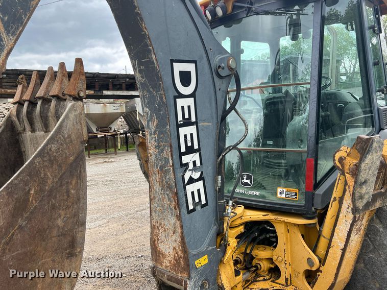 image for item LG9031 2008 John Deere 310SJ  backhoe