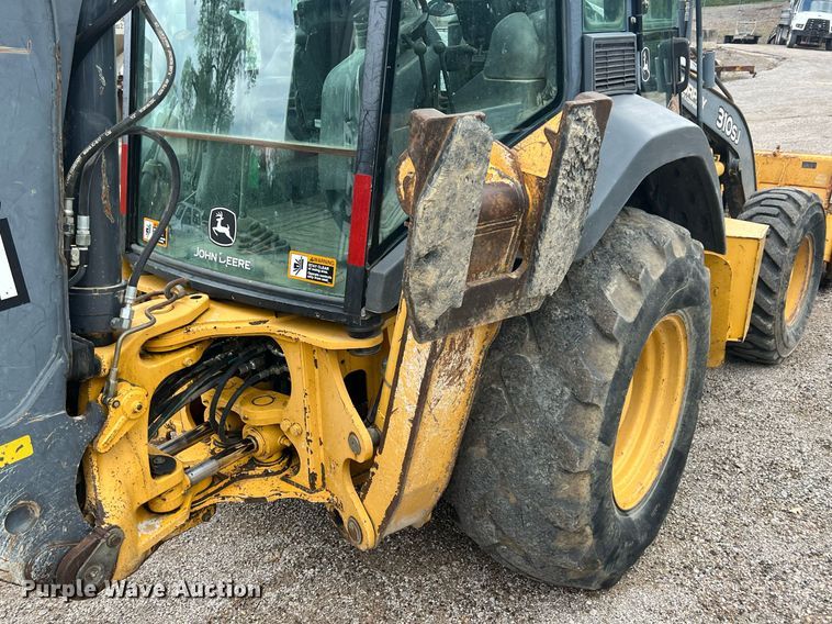 image for item LG9031 2008 John Deere 310SJ  backhoe