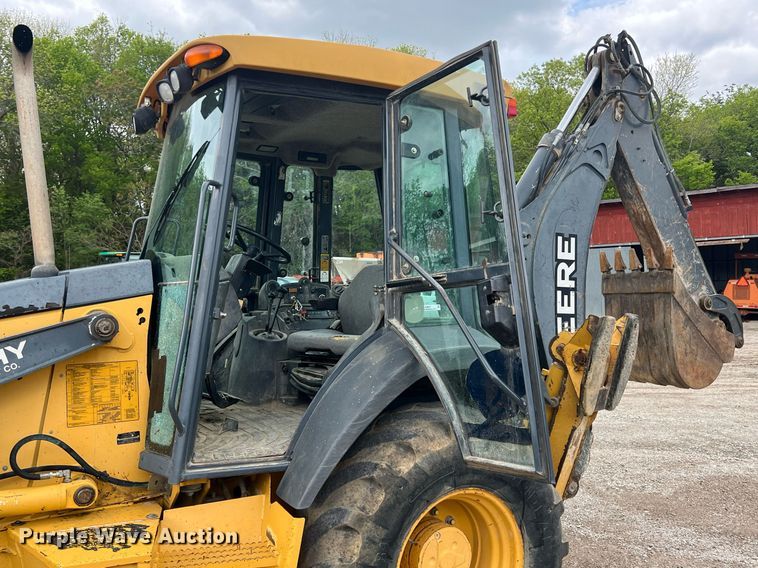 image for item LG9031 2008 John Deere 310SJ  backhoe