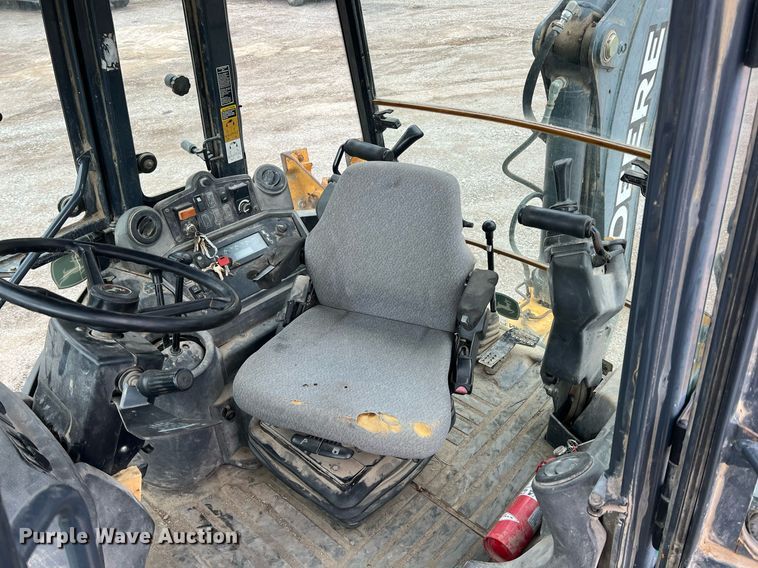 image for item LG9031 2008 John Deere 310SJ  backhoe
