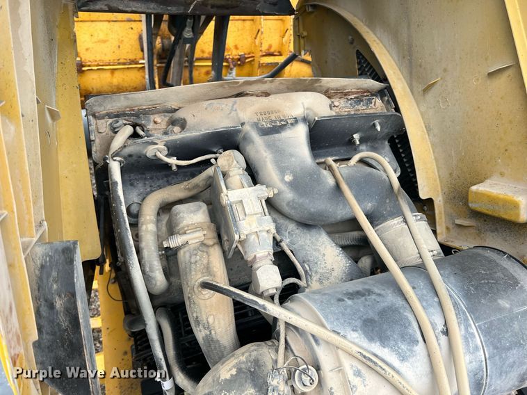 image for item LG9031 2008 John Deere 310SJ  backhoe