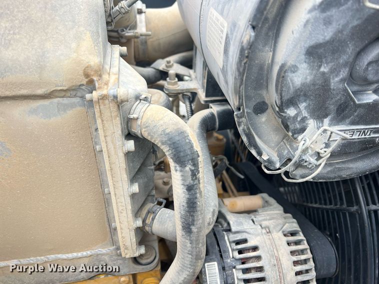 image for item LG9031 2008 John Deere 310SJ  backhoe