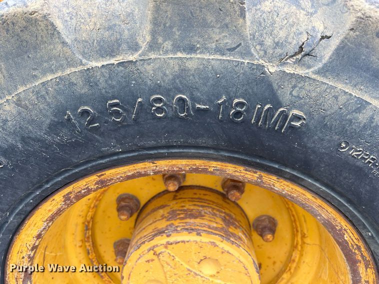 image for item LG9031 2008 John Deere 310SJ  backhoe