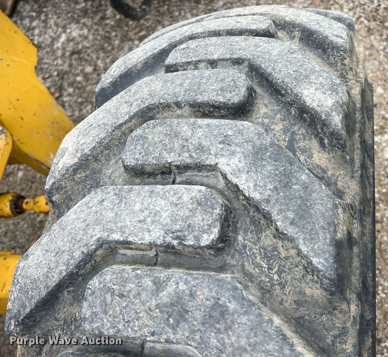 image for item LG9031 2008 John Deere 310SJ  backhoe