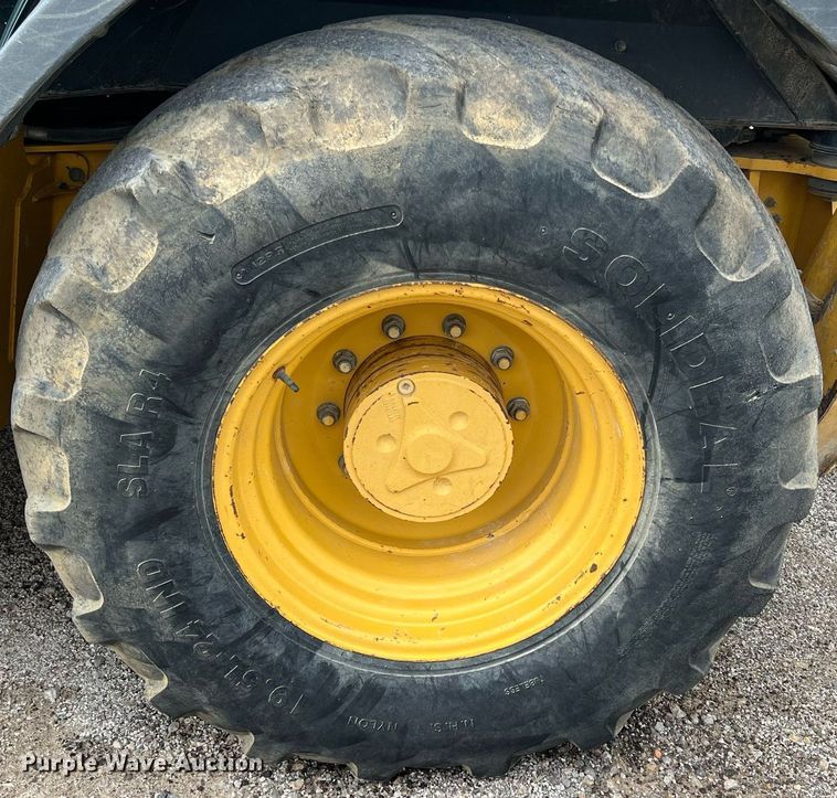 image for item LG9031 2008 John Deere 310SJ  backhoe