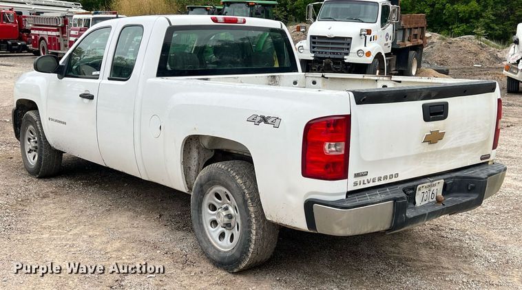 image for item LG9033 2008 Chevrolet Silverado 1500  Ext. Cab pickup truck