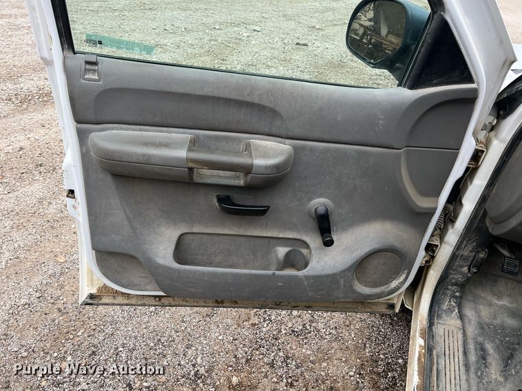 image for item LG9033 2008 Chevrolet Silverado 1500  Ext. Cab pickup truck