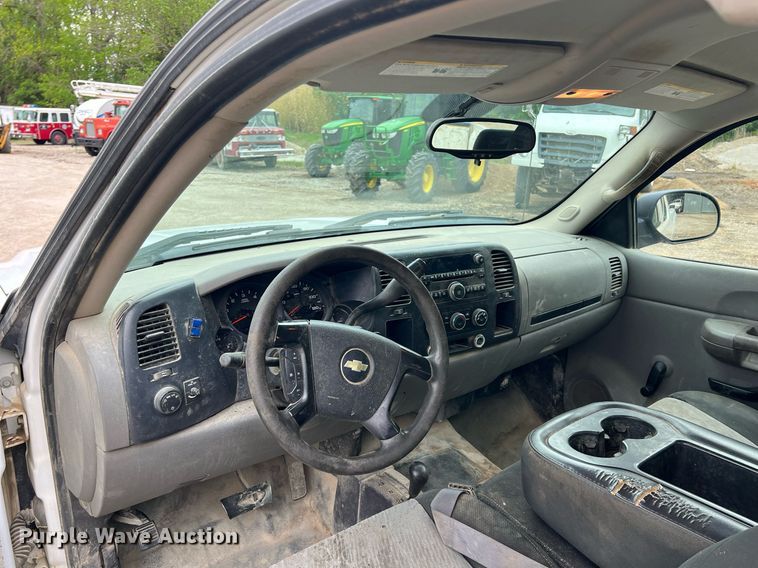 image for item LG9033 2008 Chevrolet Silverado 1500  Ext. Cab pickup truck