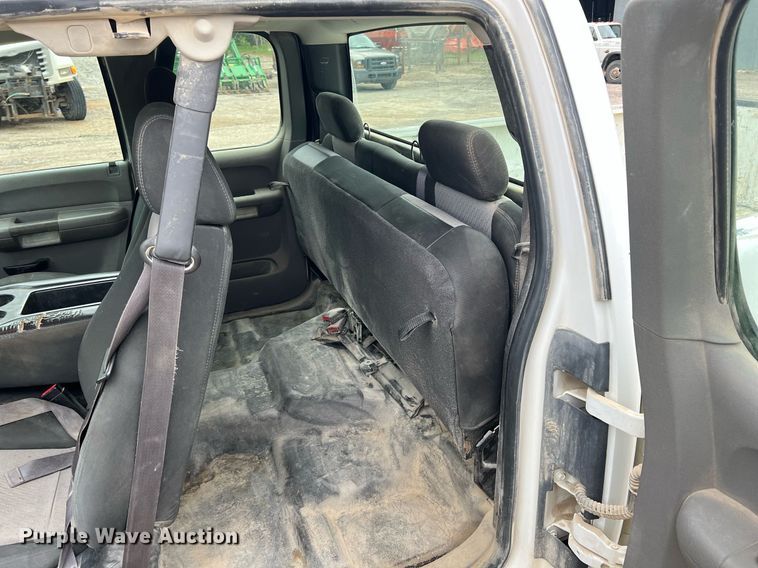 image for item LG9033 2008 Chevrolet Silverado 1500  Ext. Cab pickup truck