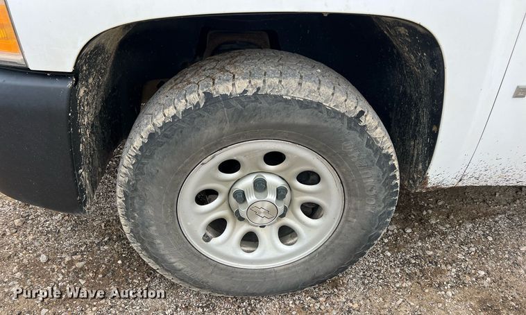 image for item LG9033 2008 Chevrolet Silverado 1500  Ext. Cab pickup truck