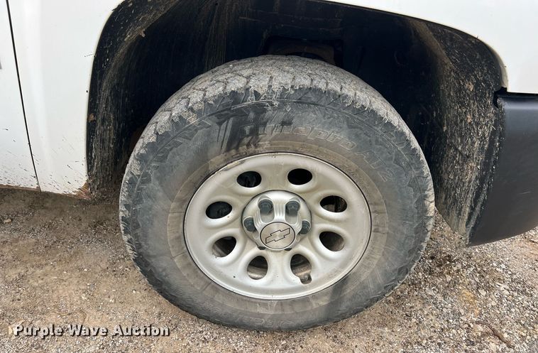 image for item LG9033 2008 Chevrolet Silverado 1500  Ext. Cab pickup truck