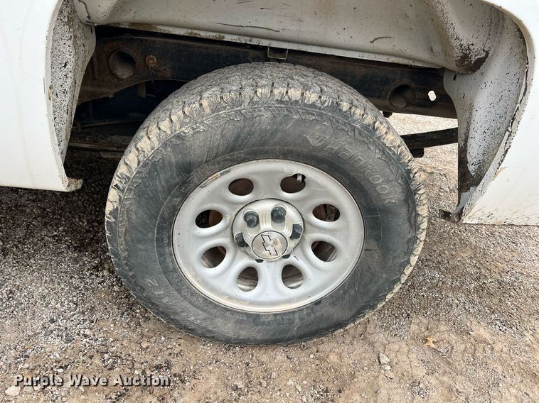 image for item LG9033 2008 Chevrolet Silverado 1500  Ext. Cab pickup truck