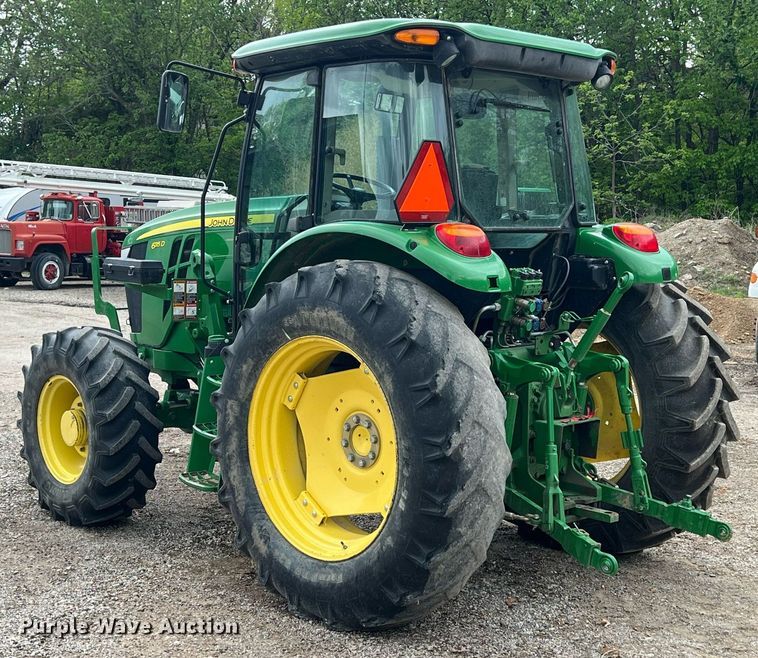 image for item LG9037 2015 John Deere 6115D  MFWD tractor