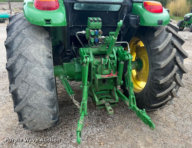 image for item LG9037 2015 John Deere 6115D  MFWD tractor