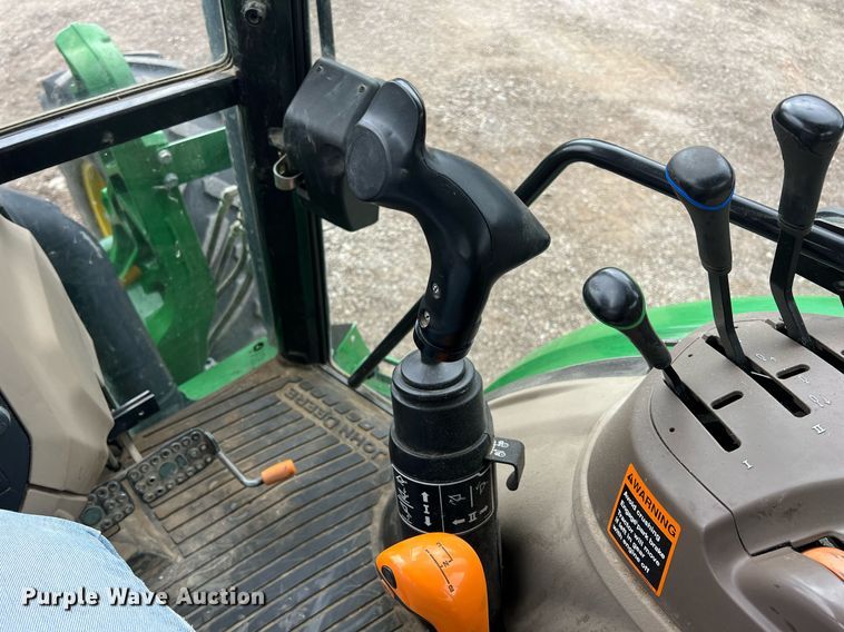 image for item LG9037 2015 John Deere 6115D  MFWD tractor